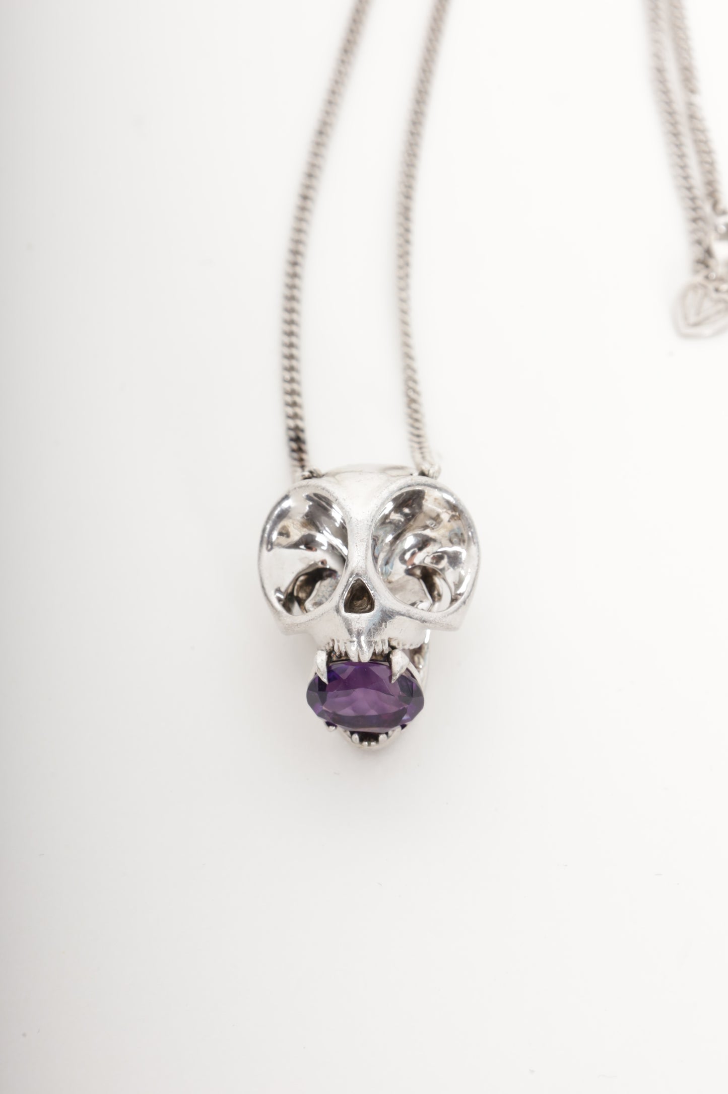 Violet Darkling Womens Silver Necklace Size O/S