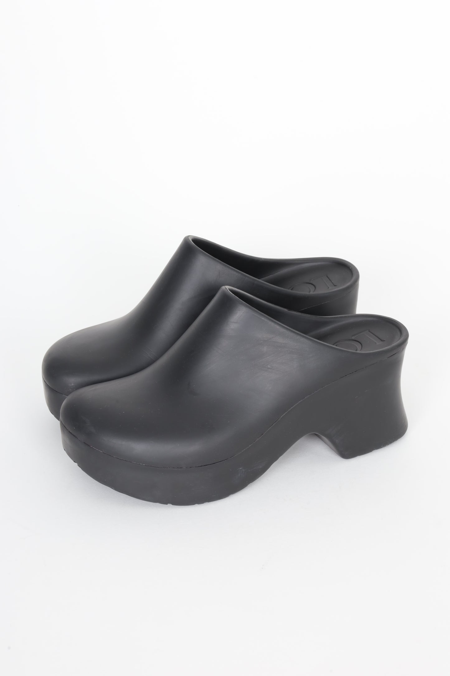 Loewe Womens Black Shoes Size EU 39