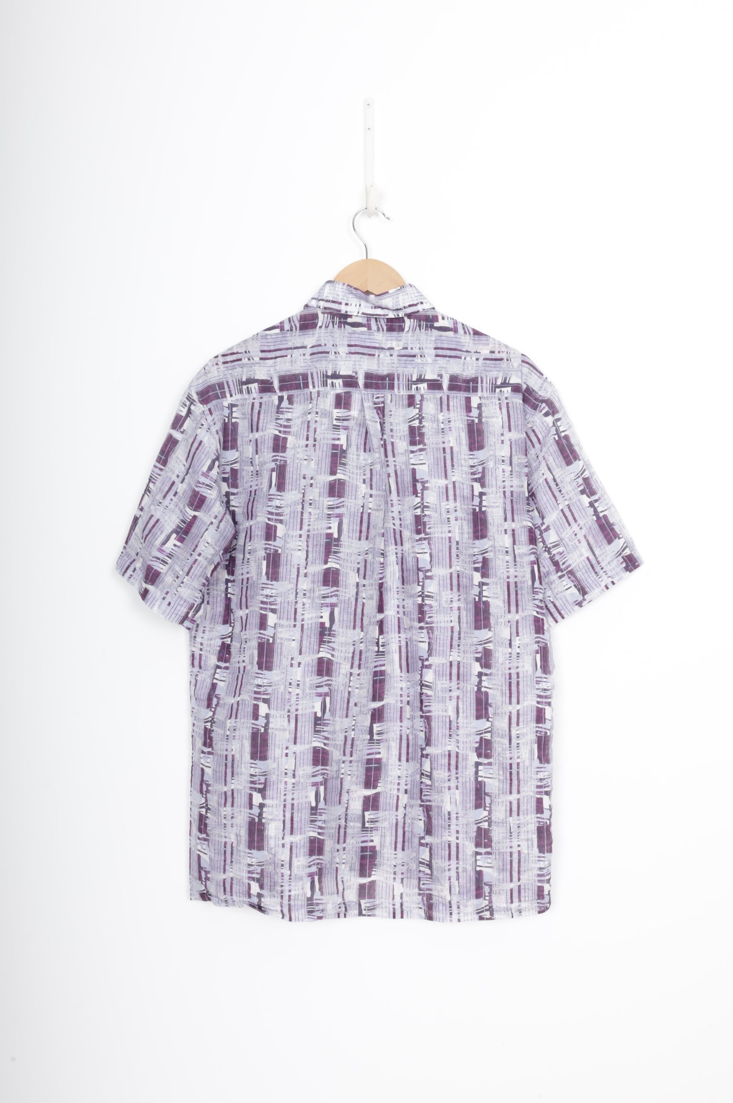 Countess Mara Mens Purple Shirt Size 100