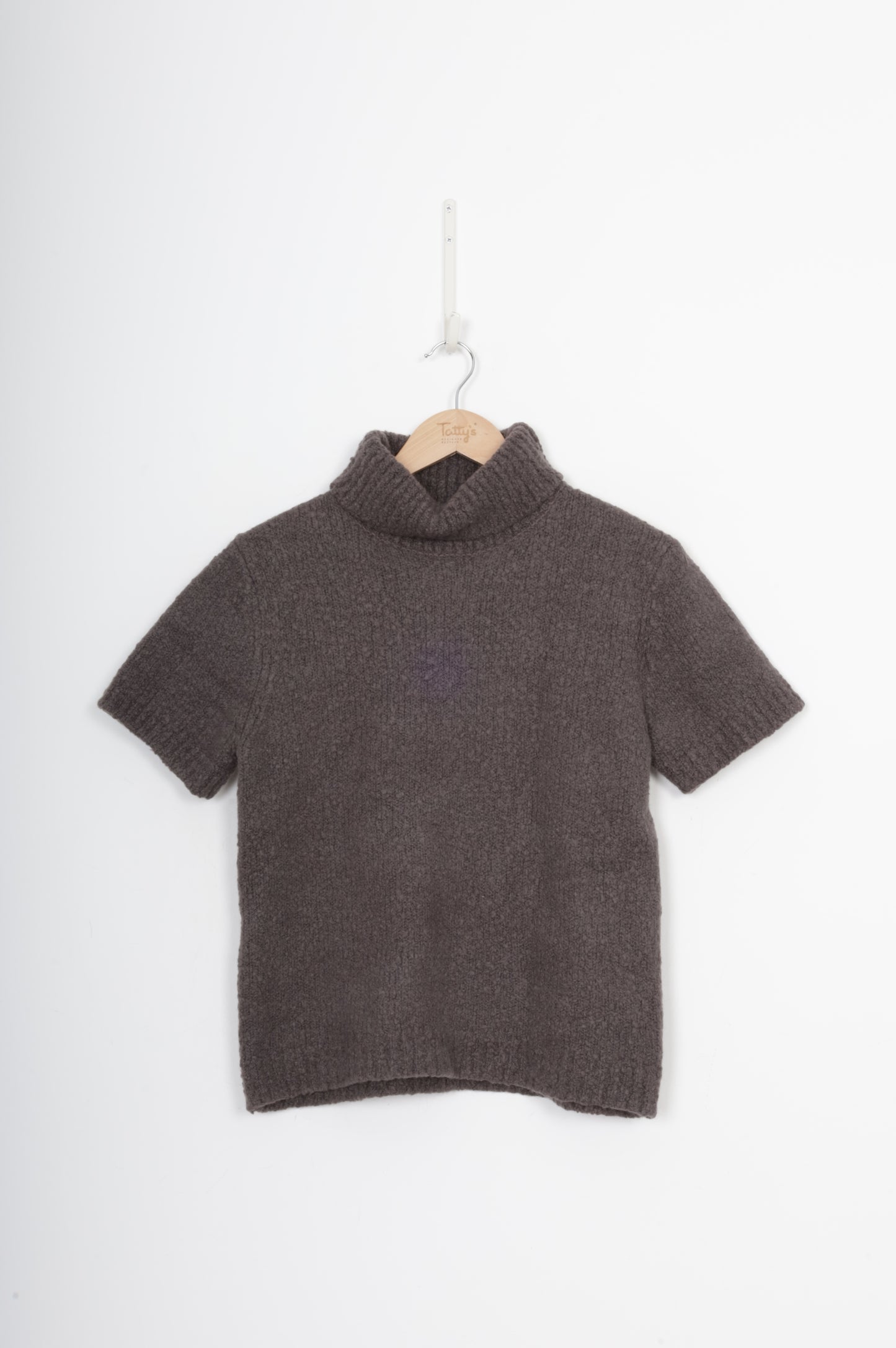 Hidemi Unisex Brown Top Size M