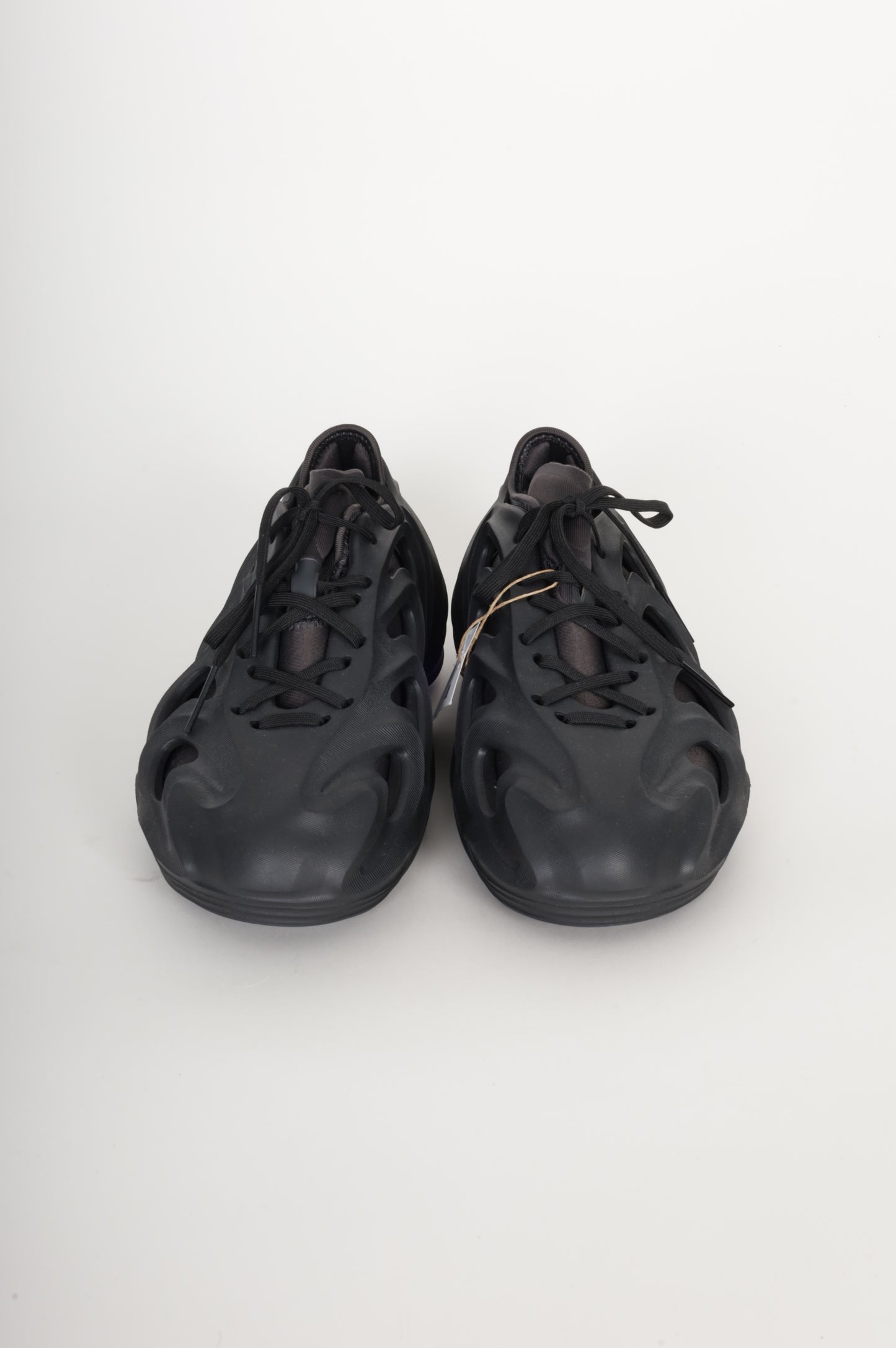 Adidas Mens Black Sneakers Size EU 40