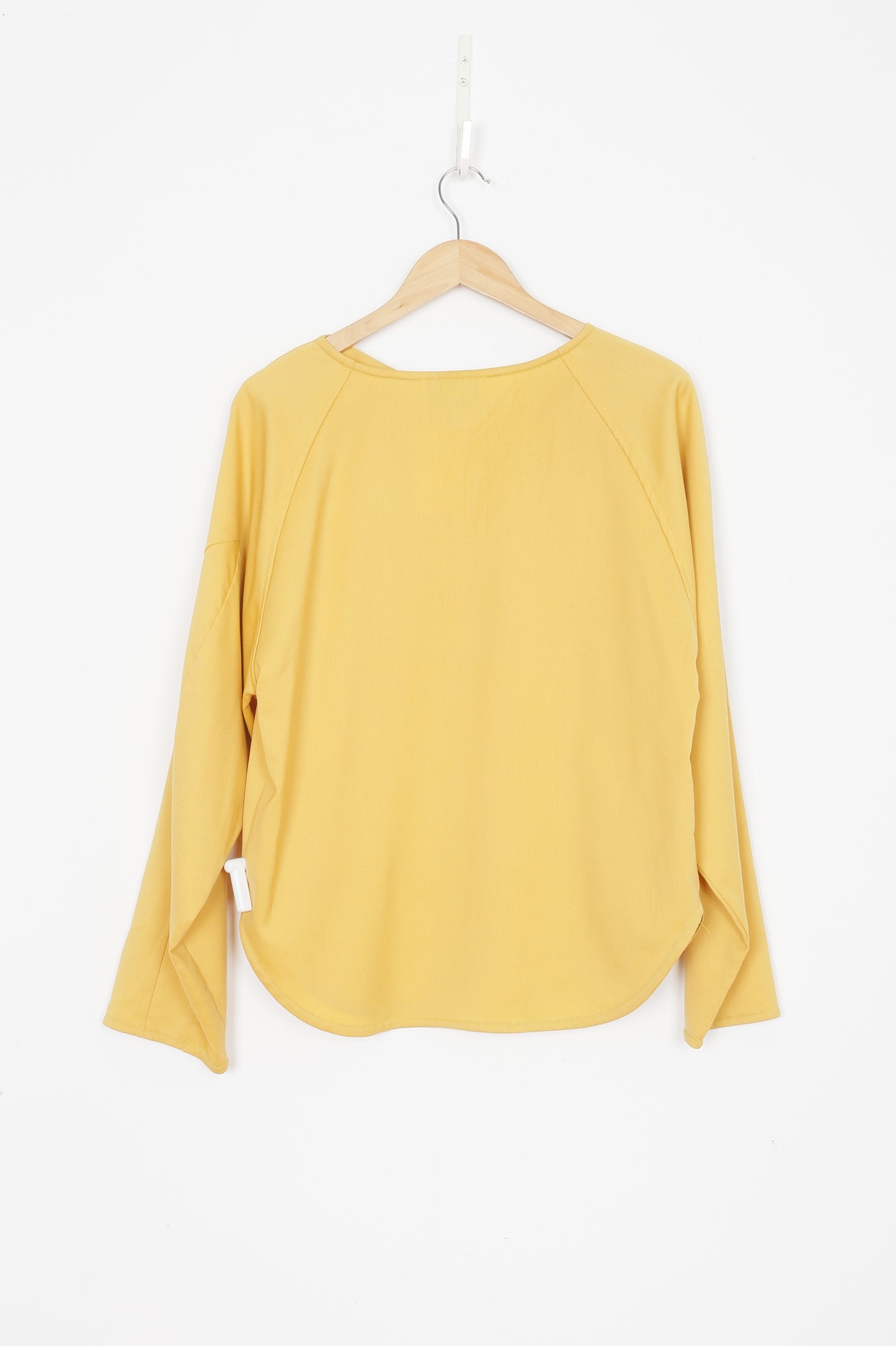 Vejas Maksimas Womens Yellow Top Size M