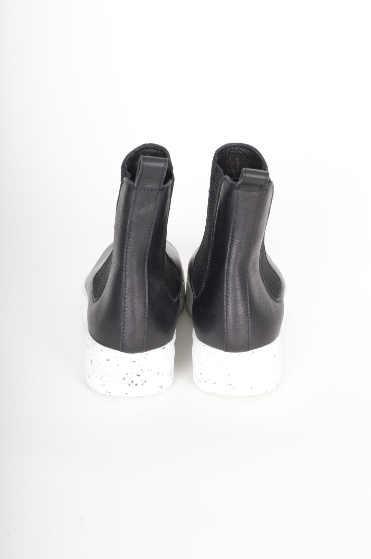 Rollie Australia Womens Black Boots Size EU 39