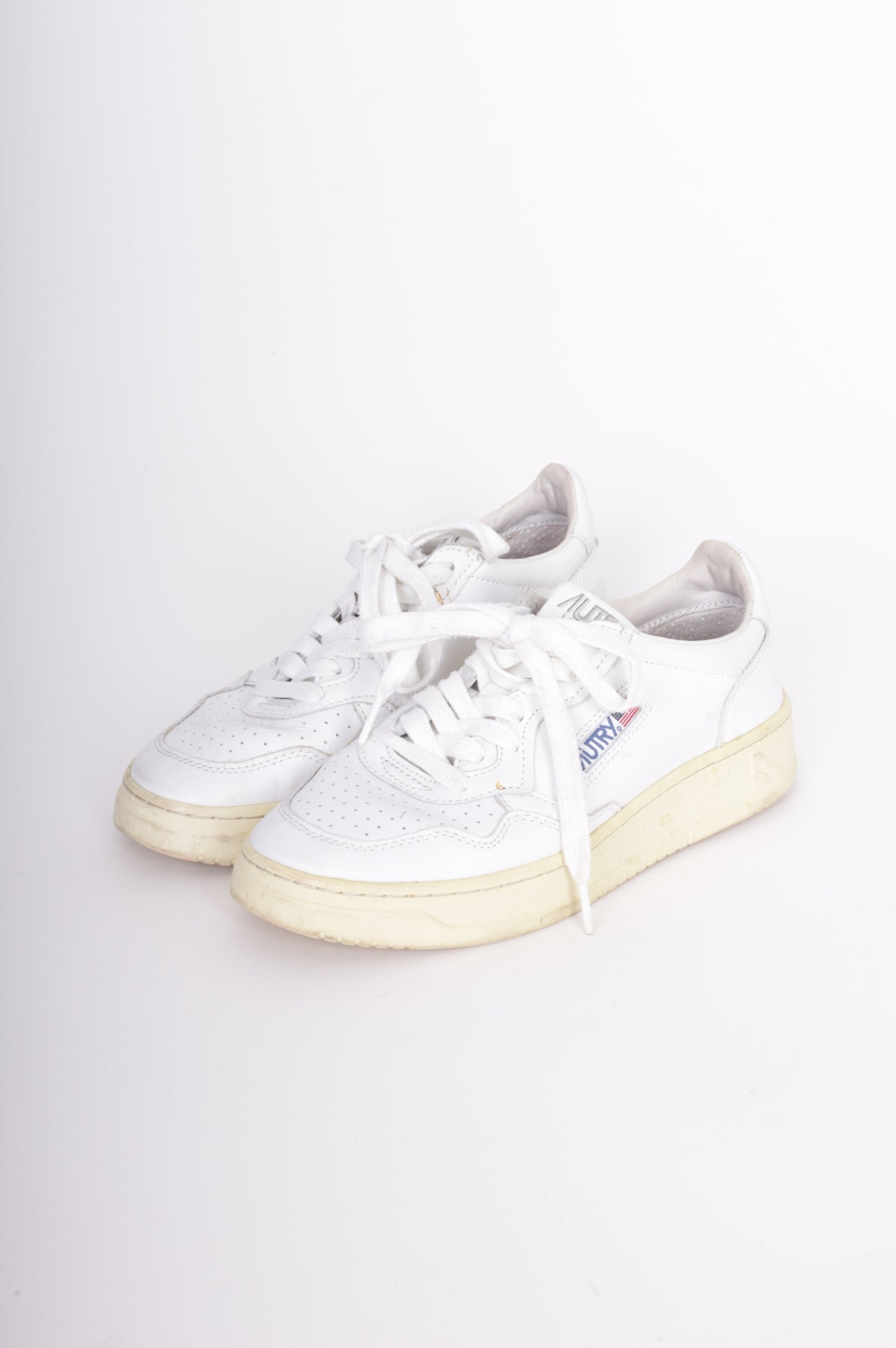 Autry Womens White Sneakers Size 38