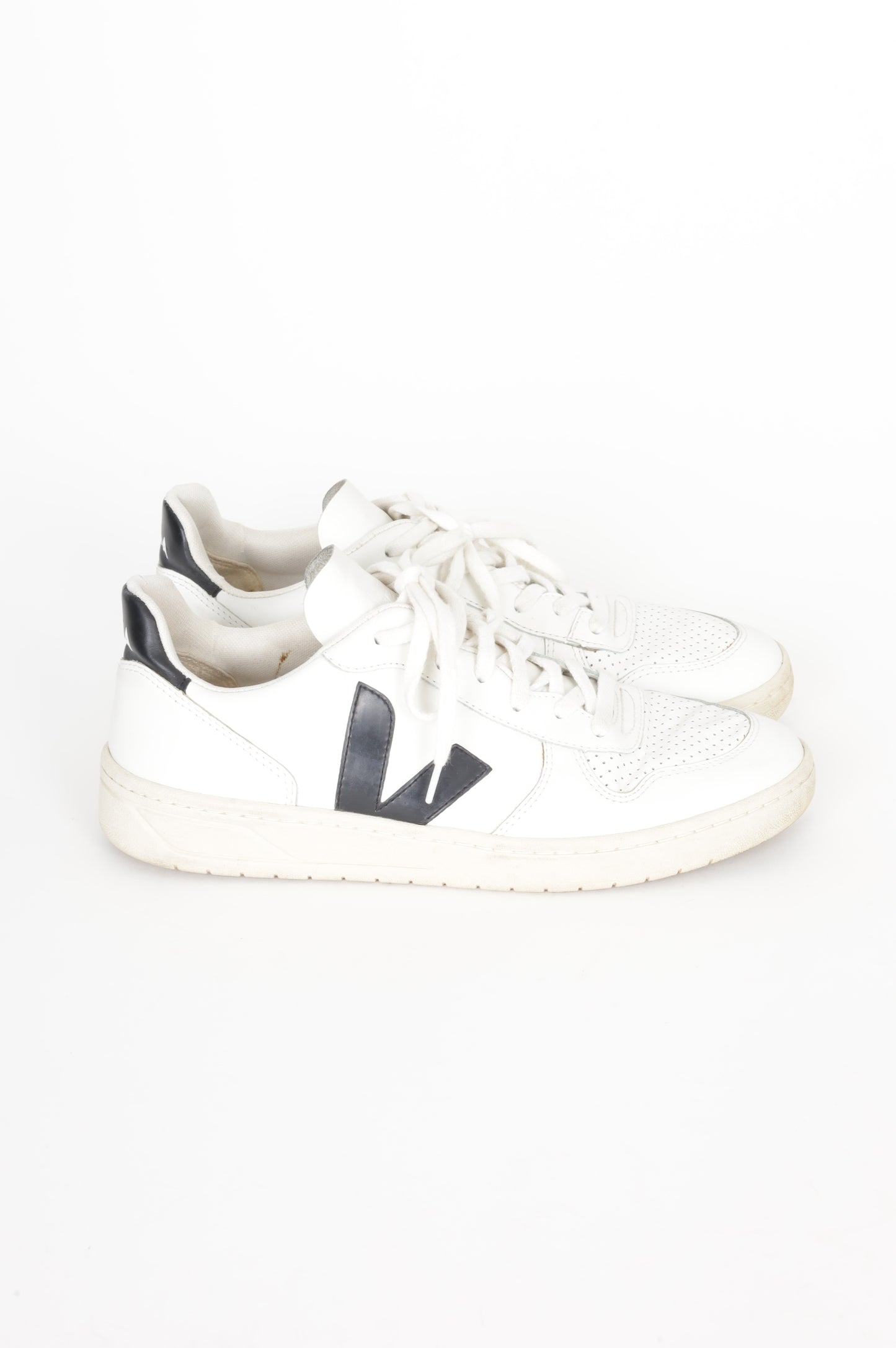 Veja Womens White Sneakers Size EU 44