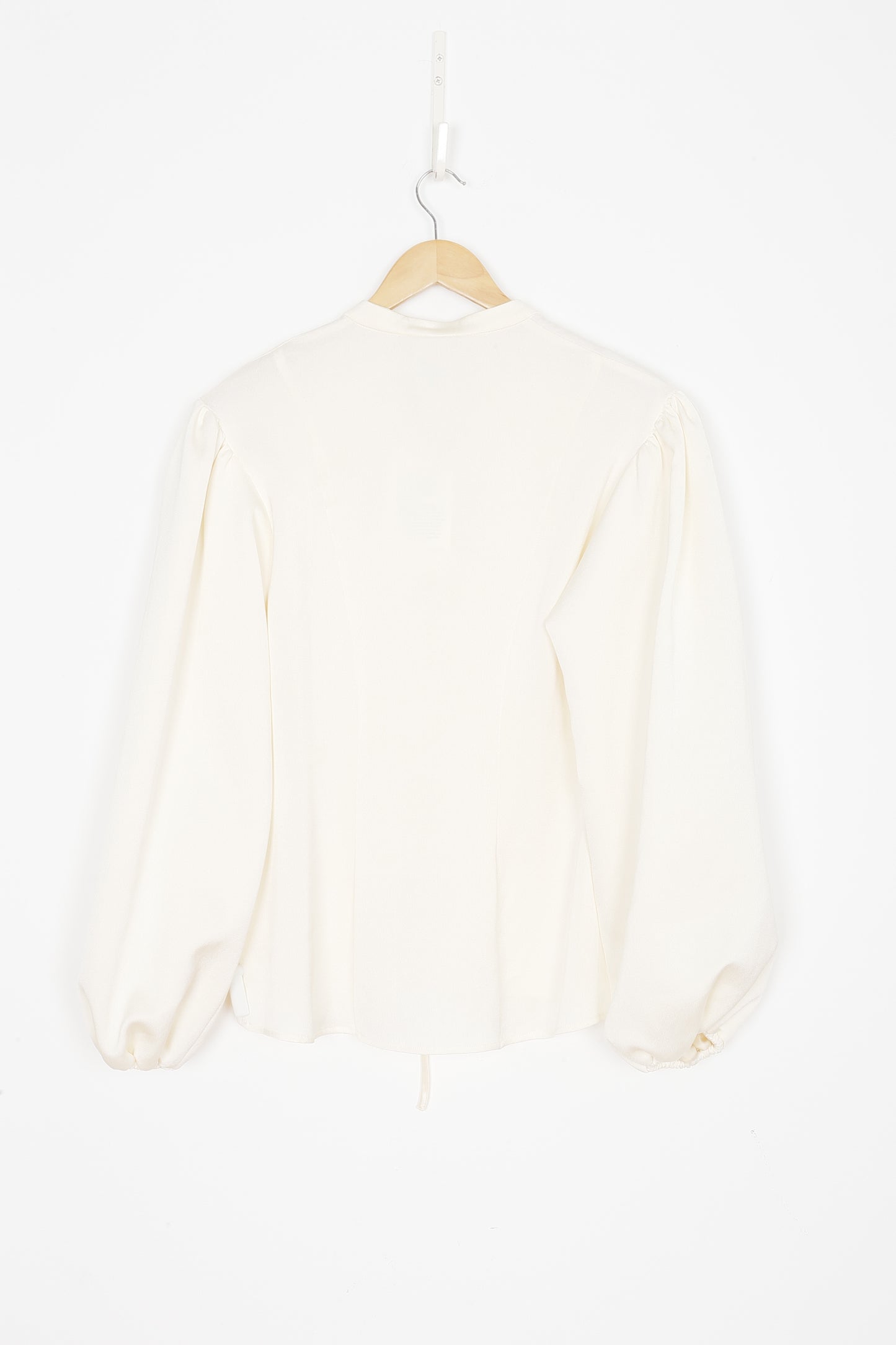 Maggie Marilyn Womens White Blouse Size 6