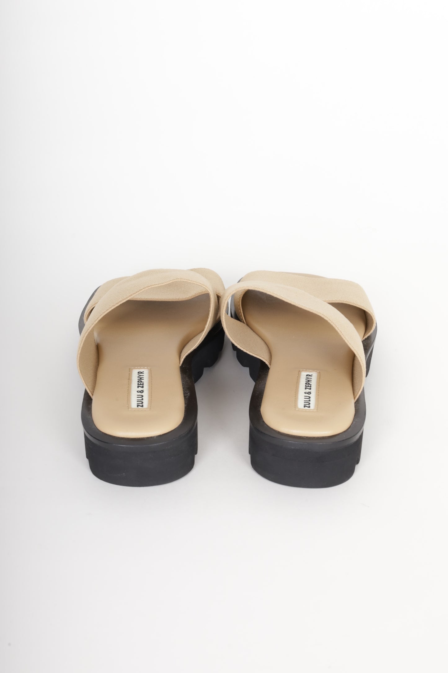 Zulu & Zephyr Womens Beige Shoes Size EU 39