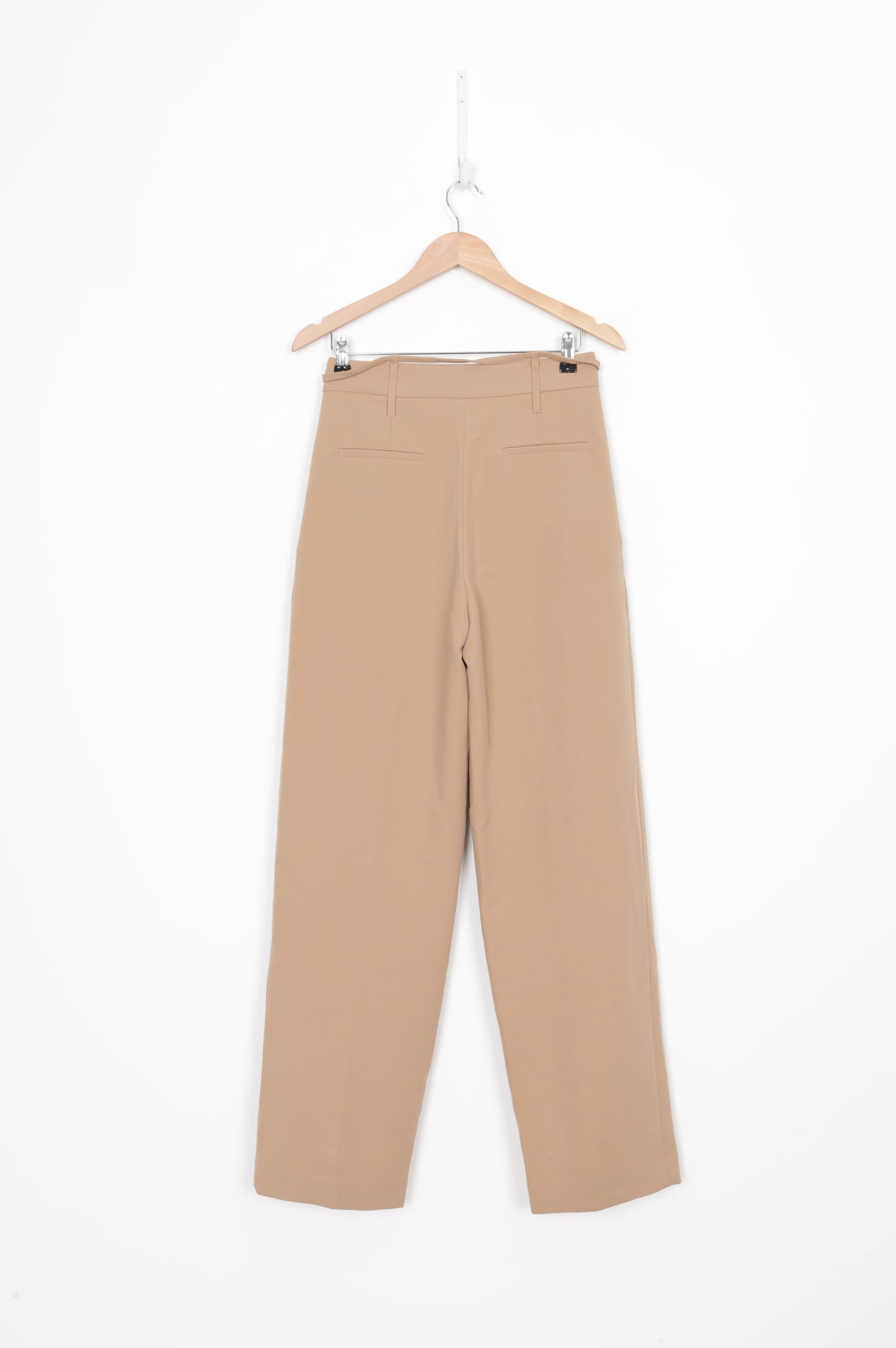 Camilla and Marc Womens Beige Pants Size 8