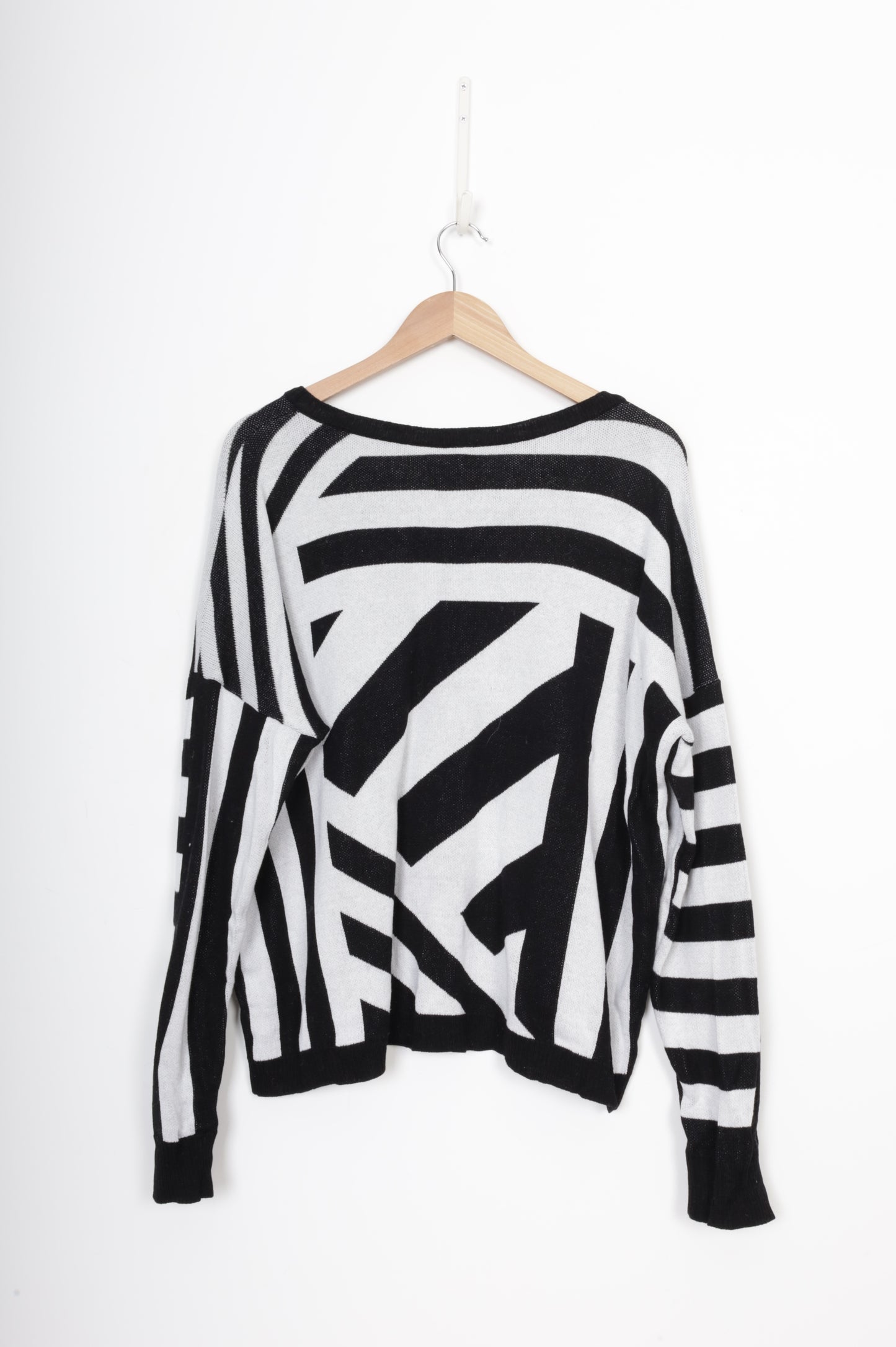 Maaike Womens Black Jumper Size SP