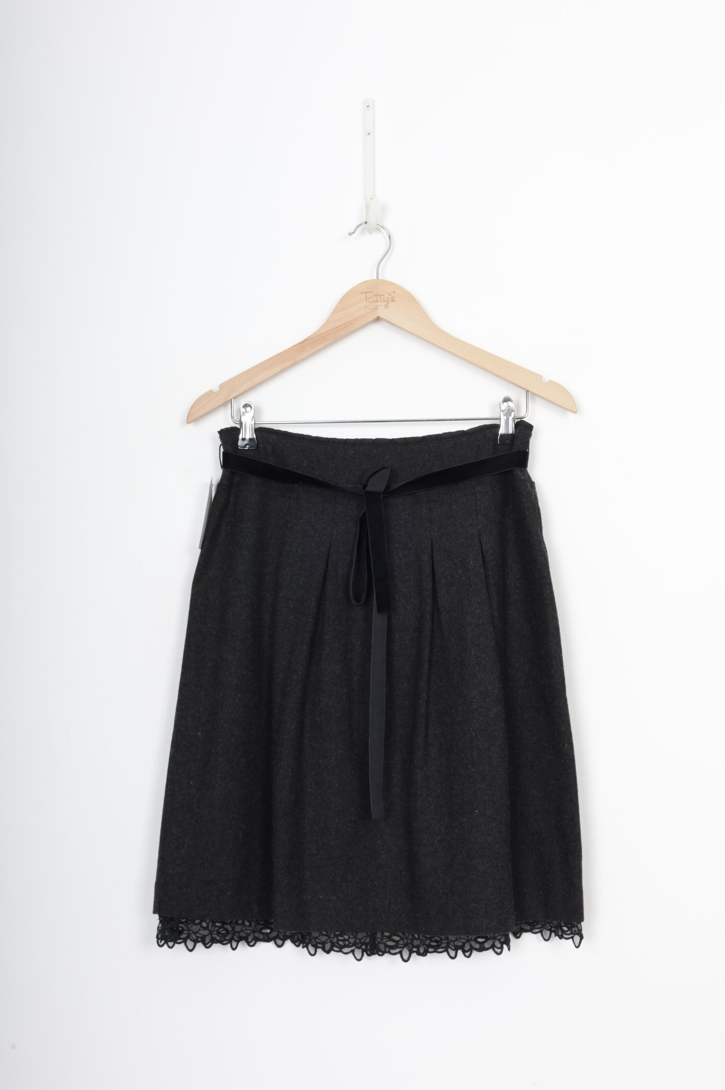Max Womens Grey Skirt Size 8
