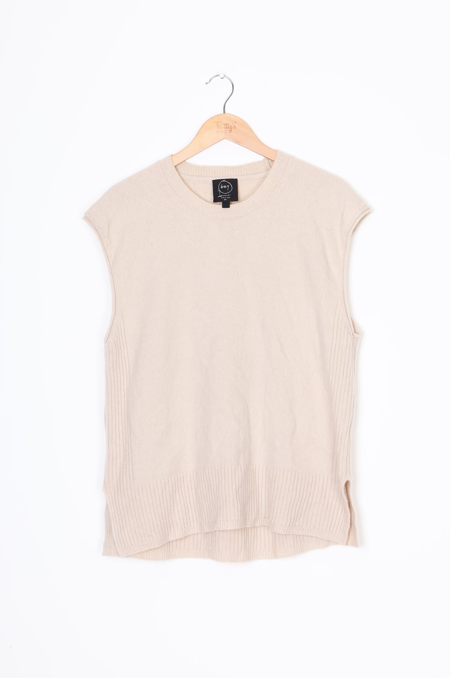 6x7 Moochi Womens Cream Vest Size M