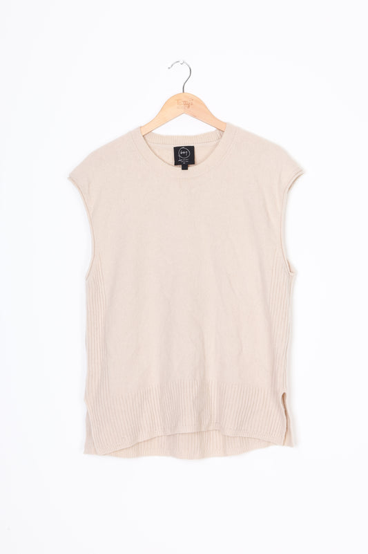 6x7 Moochi Womens Cream Vest Size M