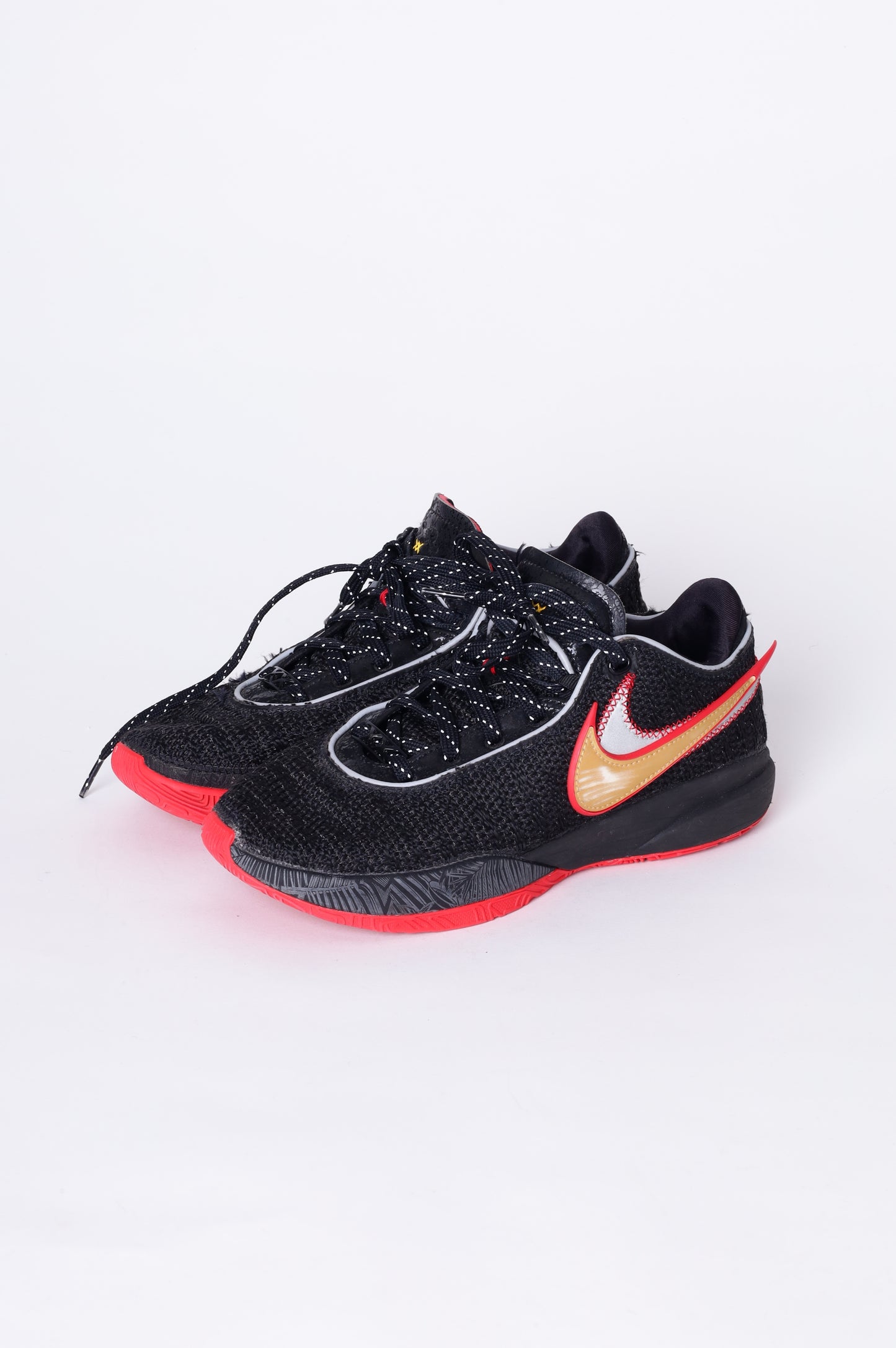 Nike x Lebron James Mens Black Sneakers Size EU 40