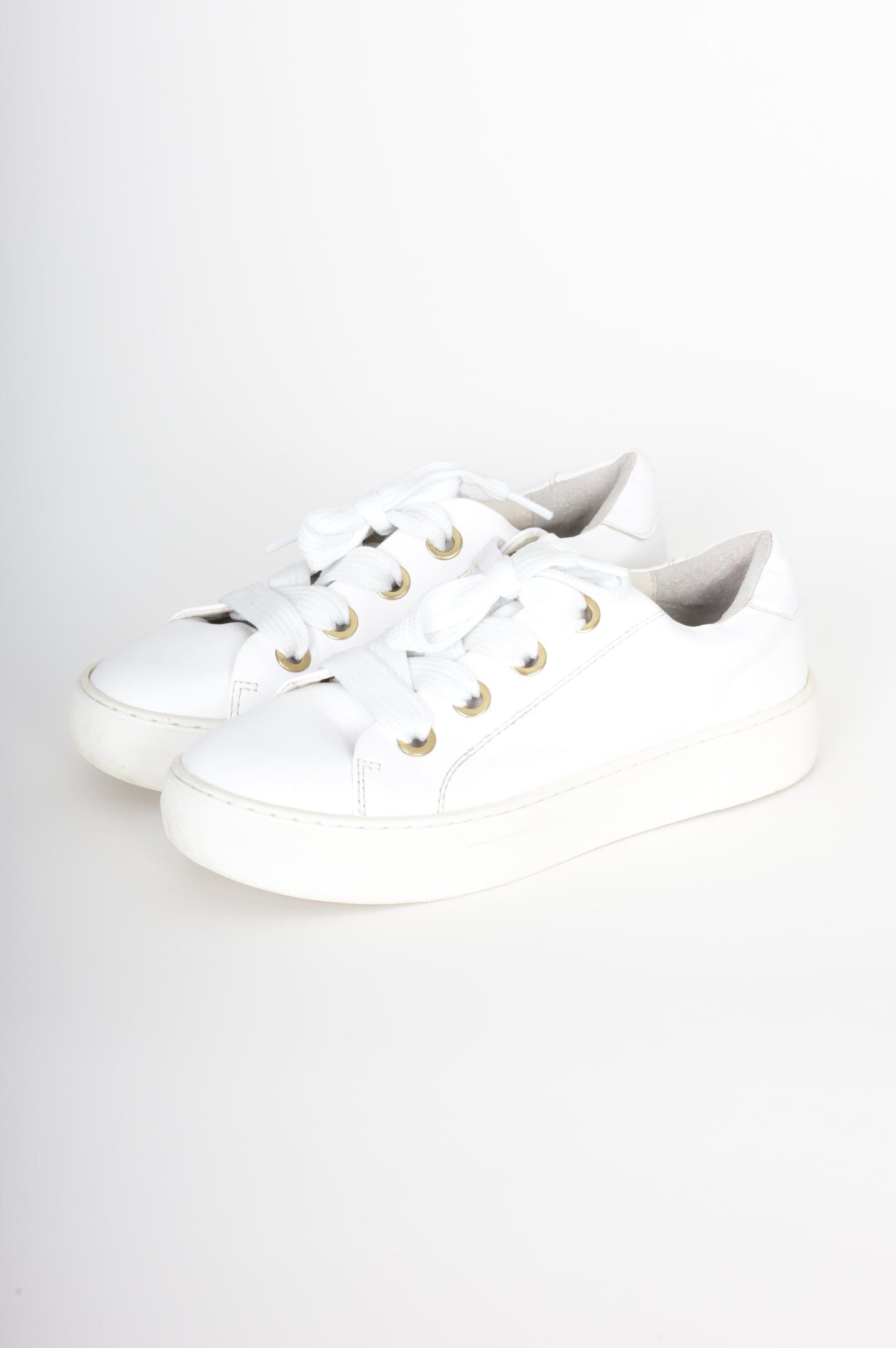 Deuce x Bloom Womens White Sneakers Size EU 40