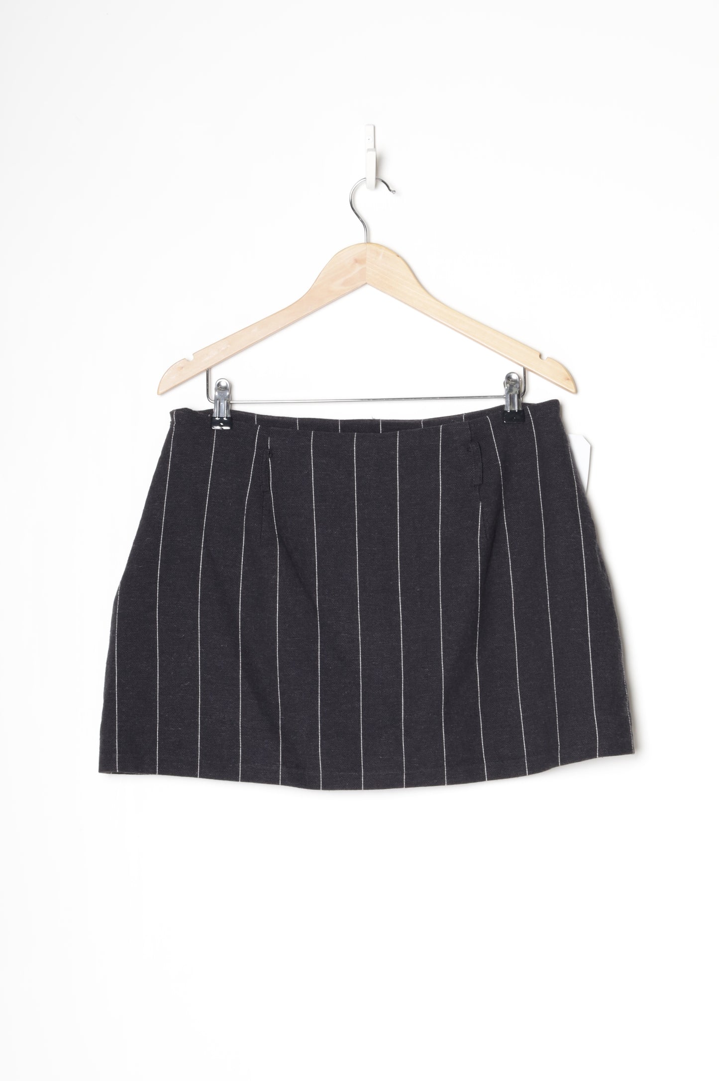 Dissh Womens Black Skirt Size 16