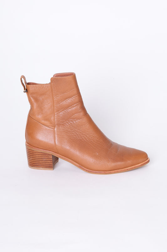 Mi Piaci Womens Brown Boots  Size EU 39