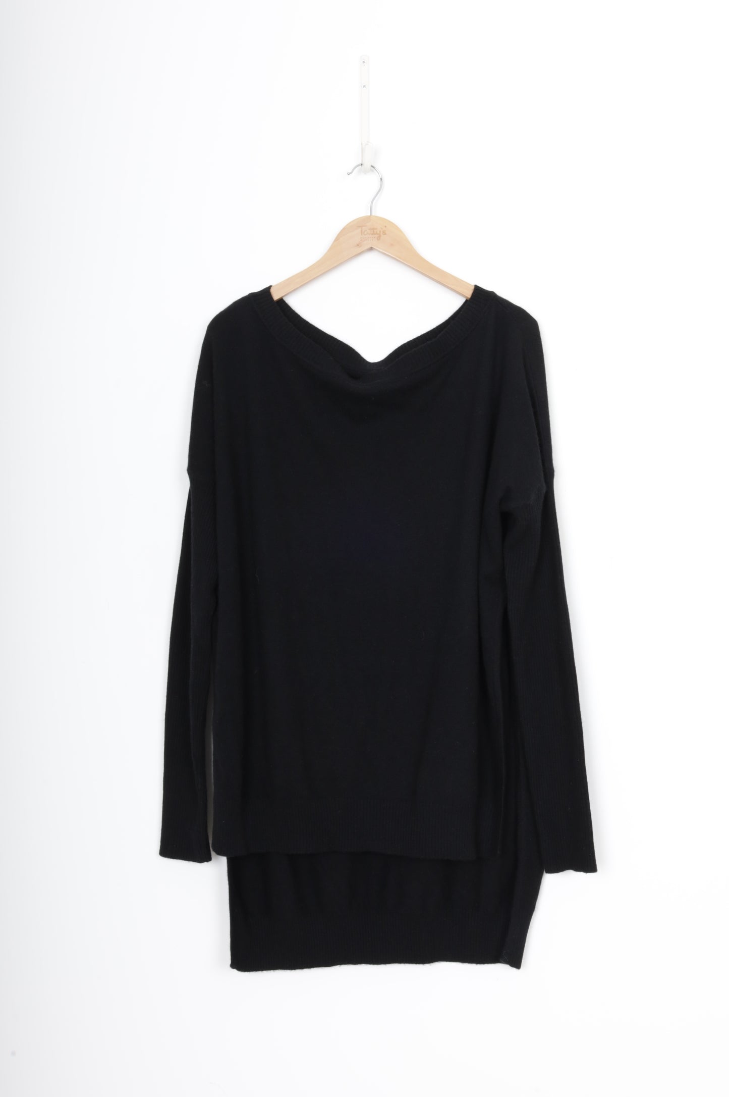 October Reign Womens Black Jumper Size 2