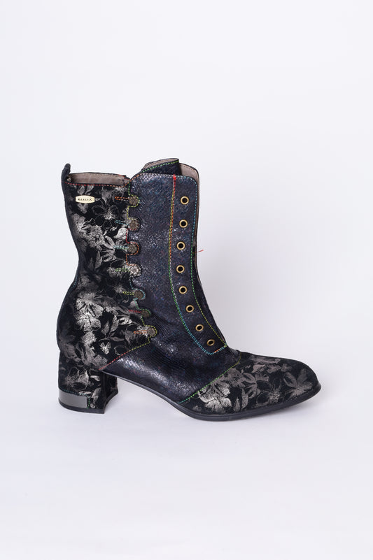 Maher X Womens Black Boots  Size EU 42