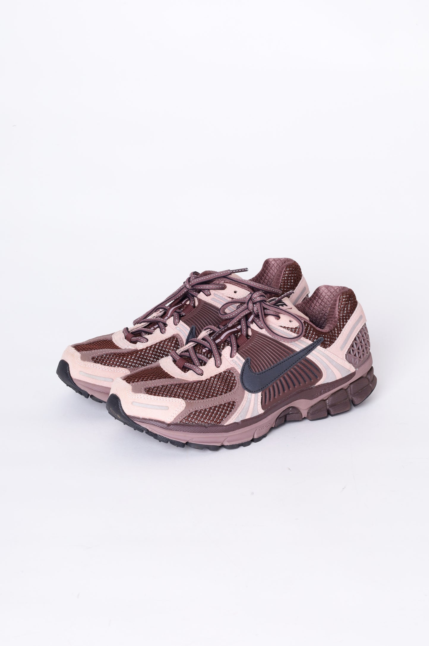 Nike Womens Pink Shoes Size EU 40