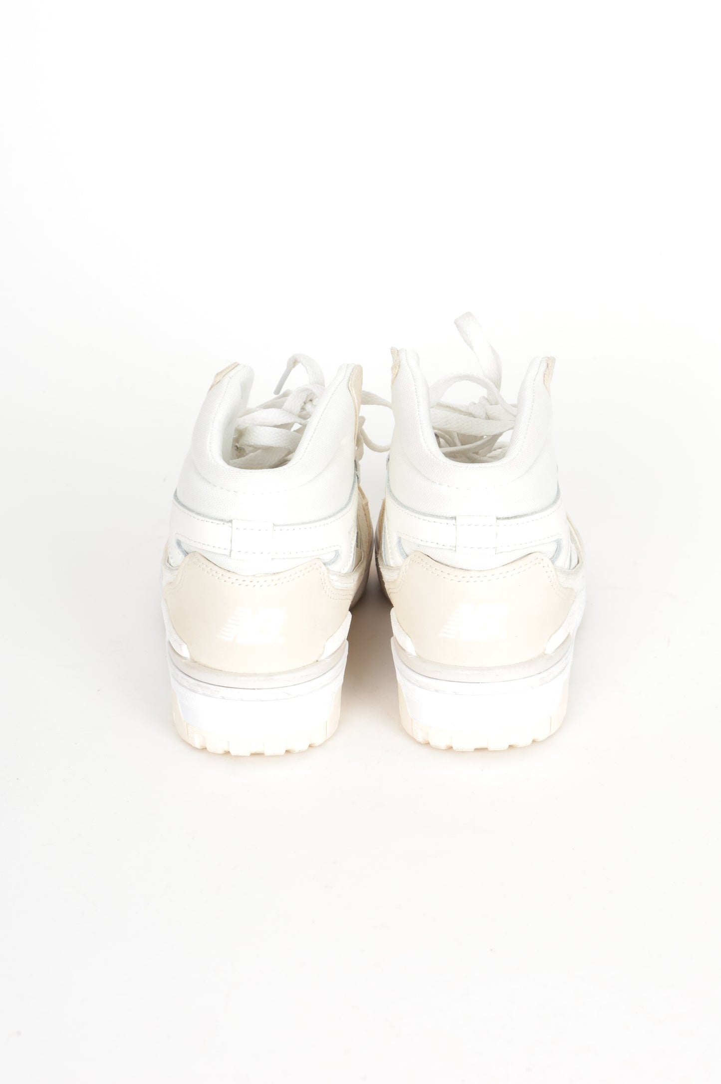 New Balance Womens Beige Sneakers Size EU 40.5