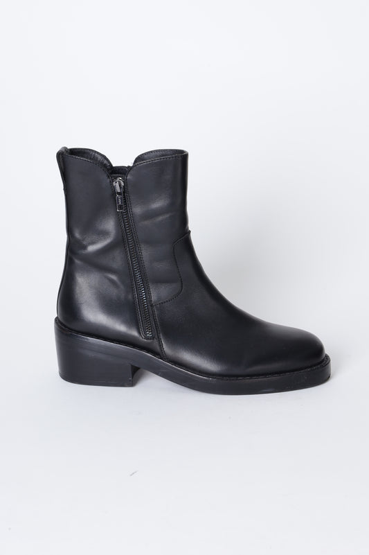 La Tribe Womens Black Boots  Size EU 40