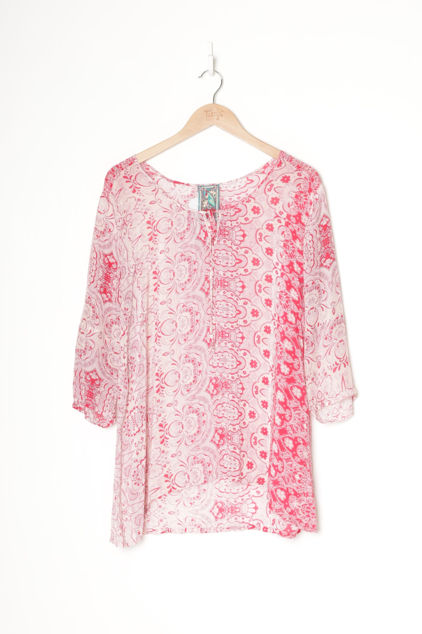 johnny was Womens Pink Top Size M