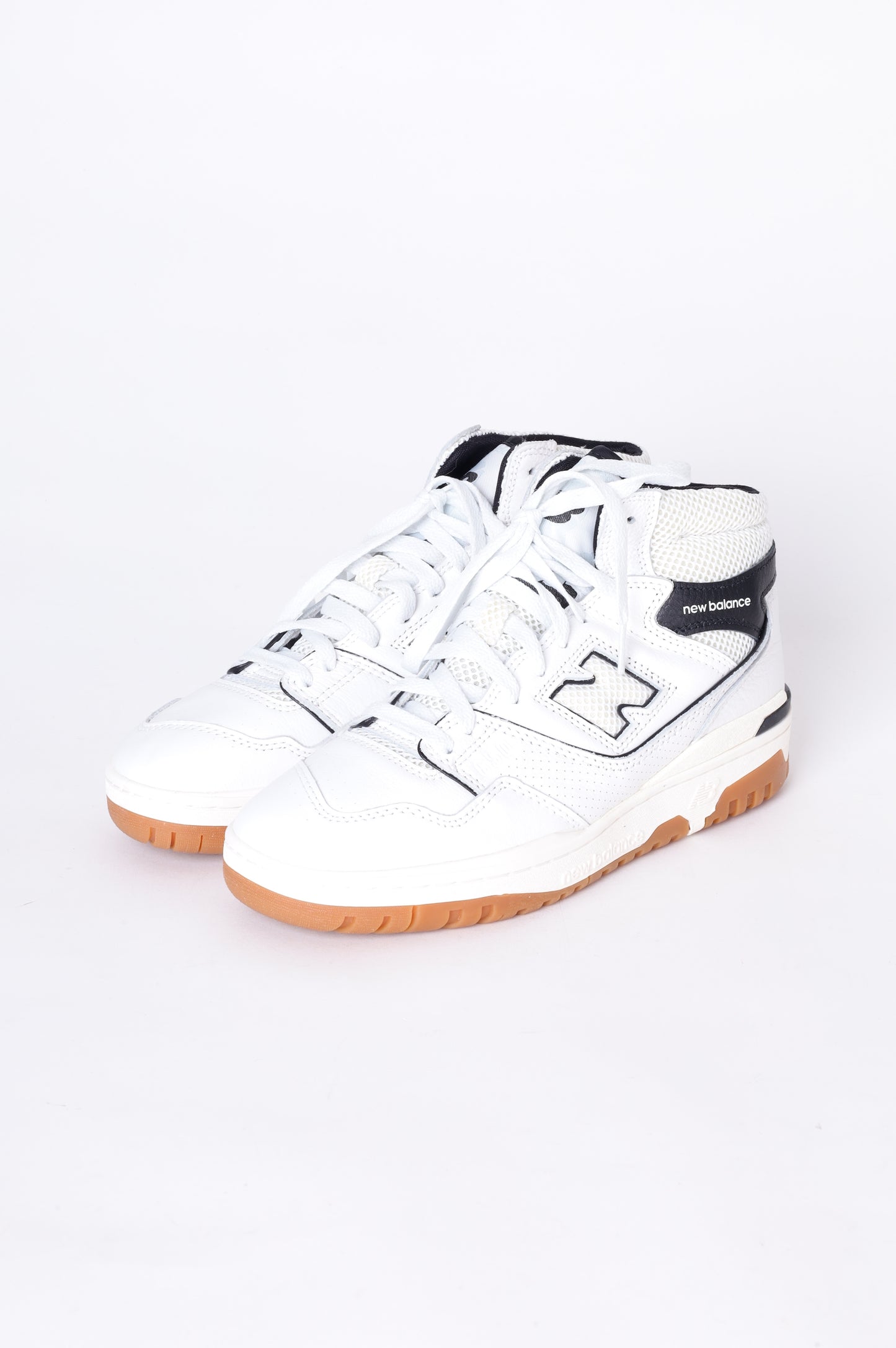 New Balance Mens White Sneakers Size EU 41.5