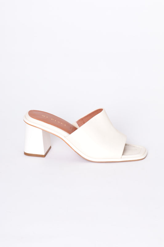 Mi Piaci Womens Cream Heels Size EU 38