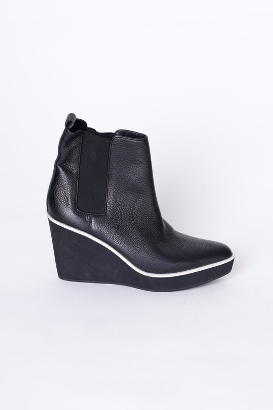 Moochi Womens Black Boots  Size EU 38