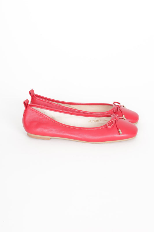 MW by Kathryn Wilson Womens Red Shoes Size EU 37