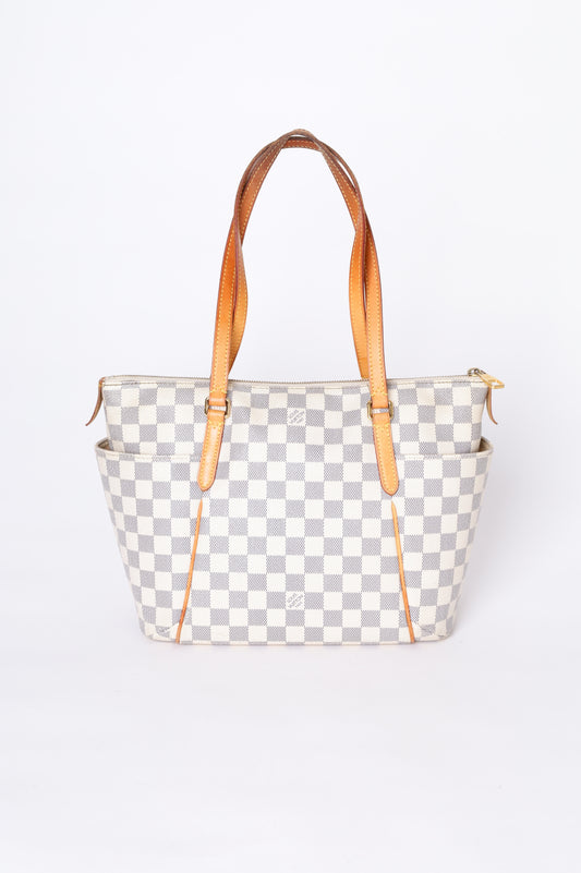 Louis Vuitton Womens Cream Bag Size O/S