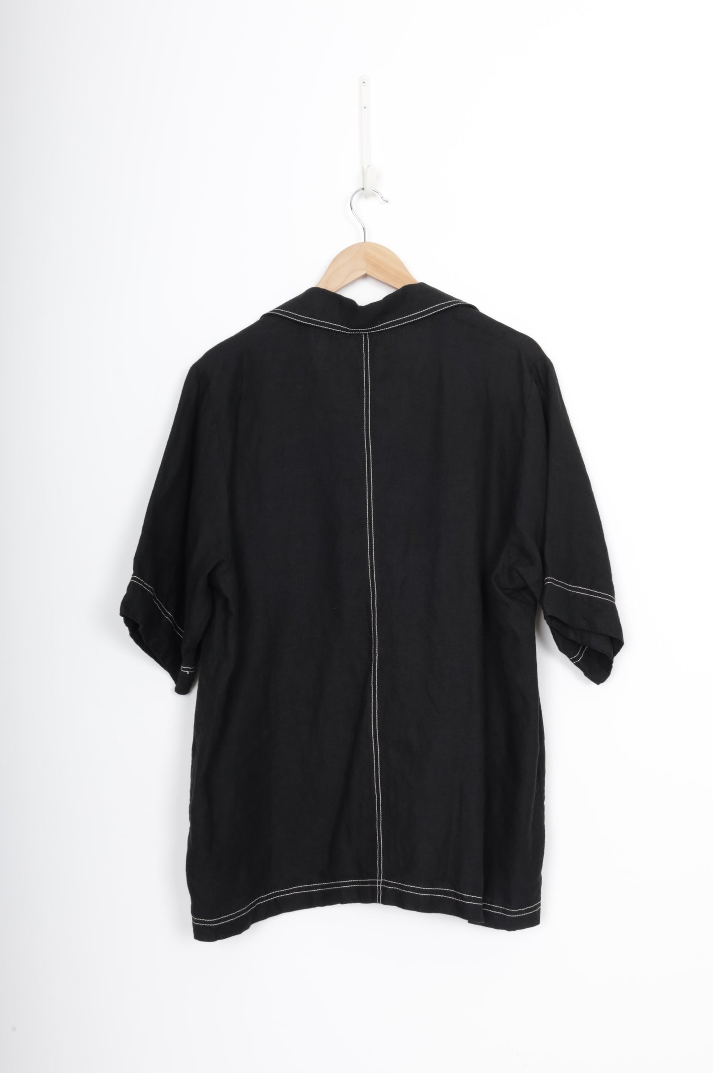 Max Womens Black Shirt Size 16