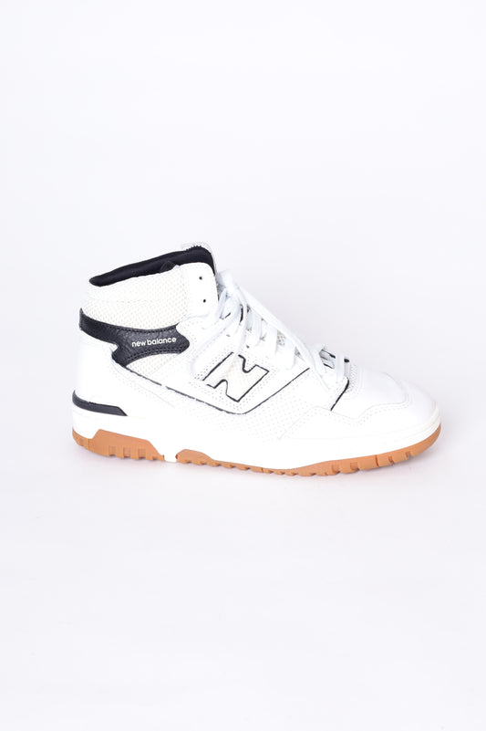 New Balance Mens White Sneakers Size EU 41.5