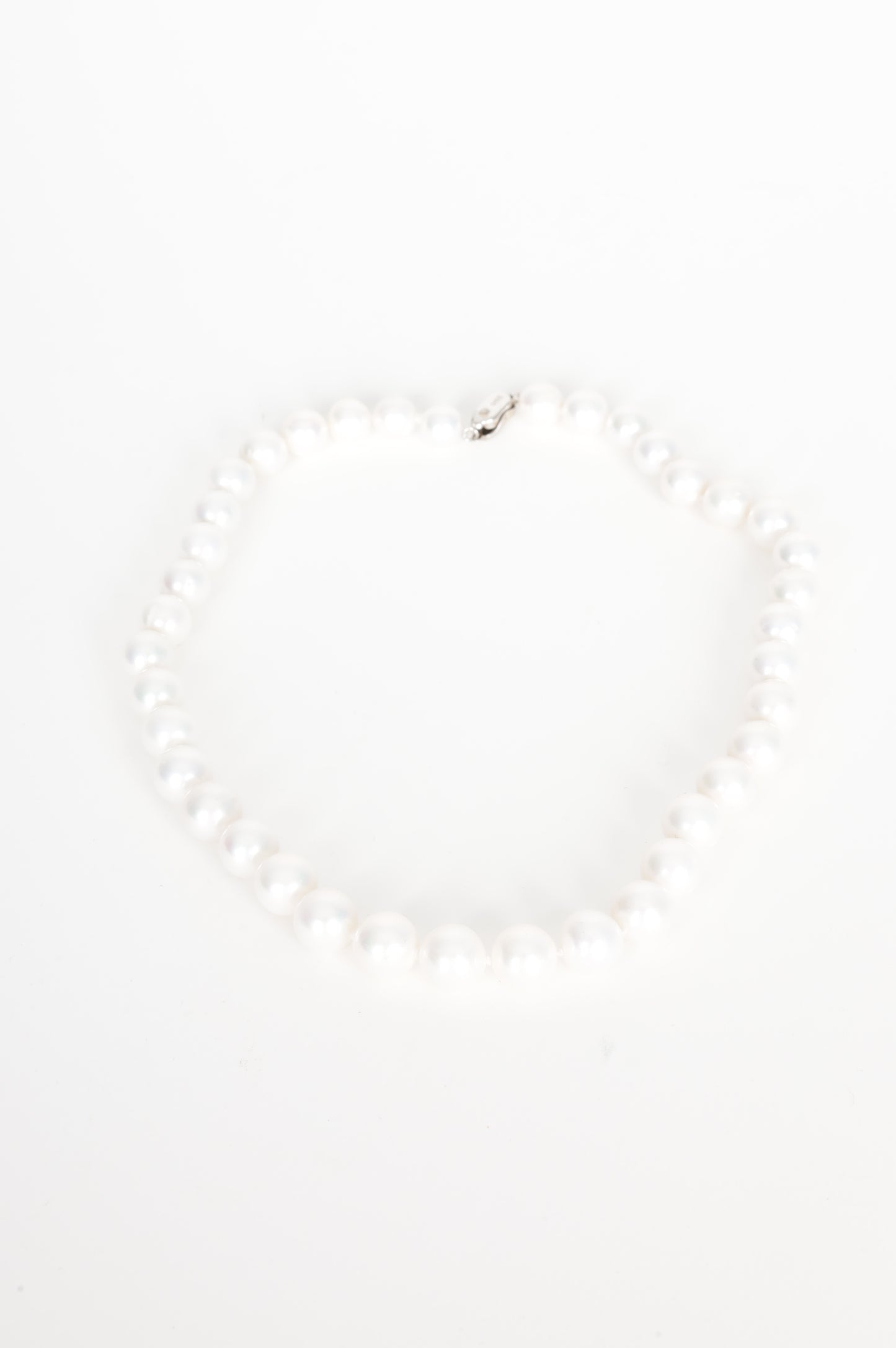 APM Monaco Womens White Necklace Size O/S