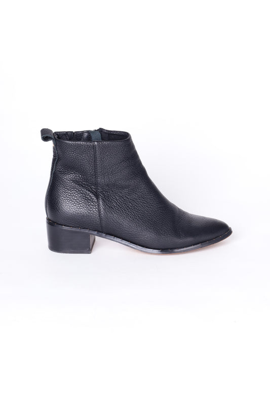 Mi Piaci Womens Black Boots  Size EU 38