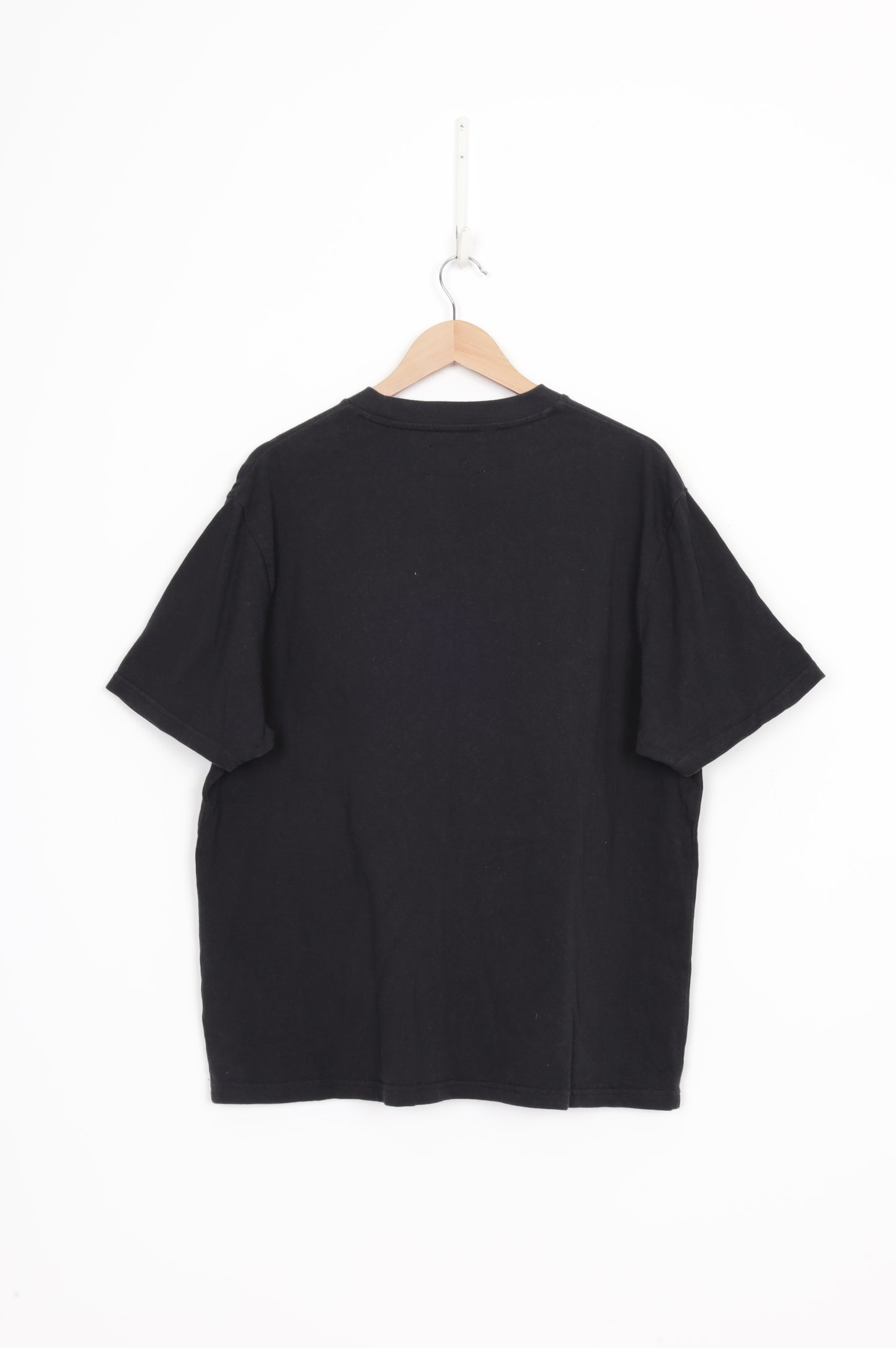 Observe Mens Black T-shirt Size L