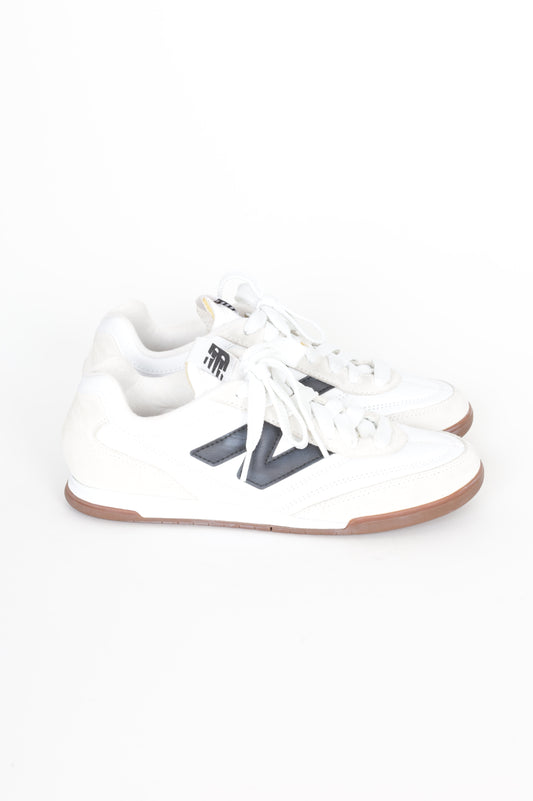 New Balance Womens White Sneakers Size EU 41.5