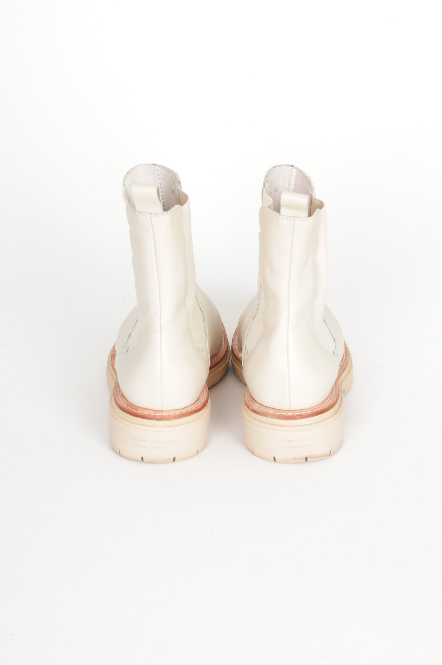 Walnut Melbourne Womens Beige Boots  Size EU 37