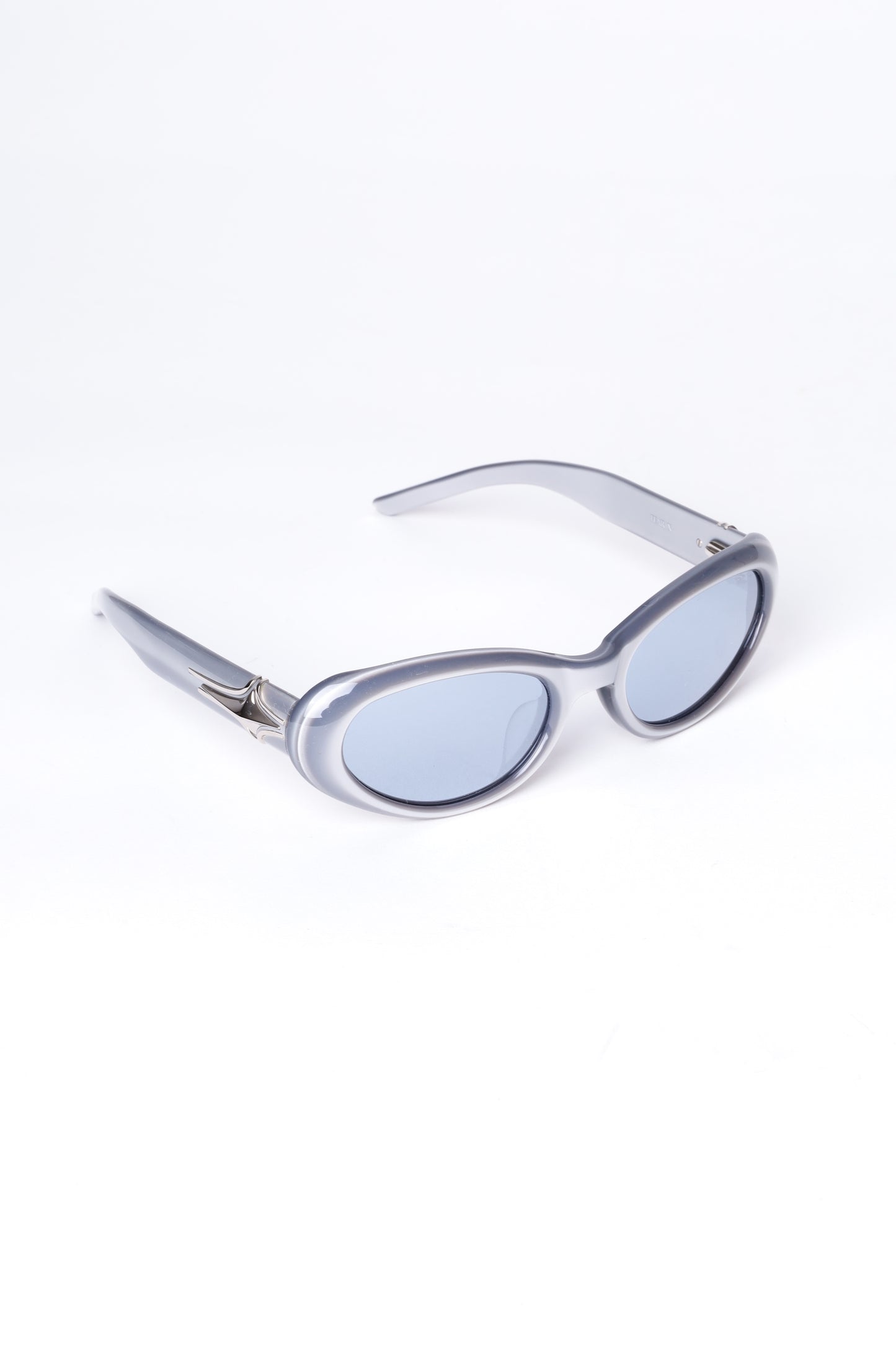 Gentle Monster Womens Silver Sunglasses Size O/S