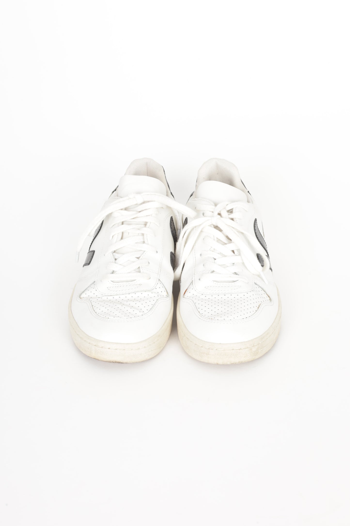 Veja Womens White Sneakers Size EU 44