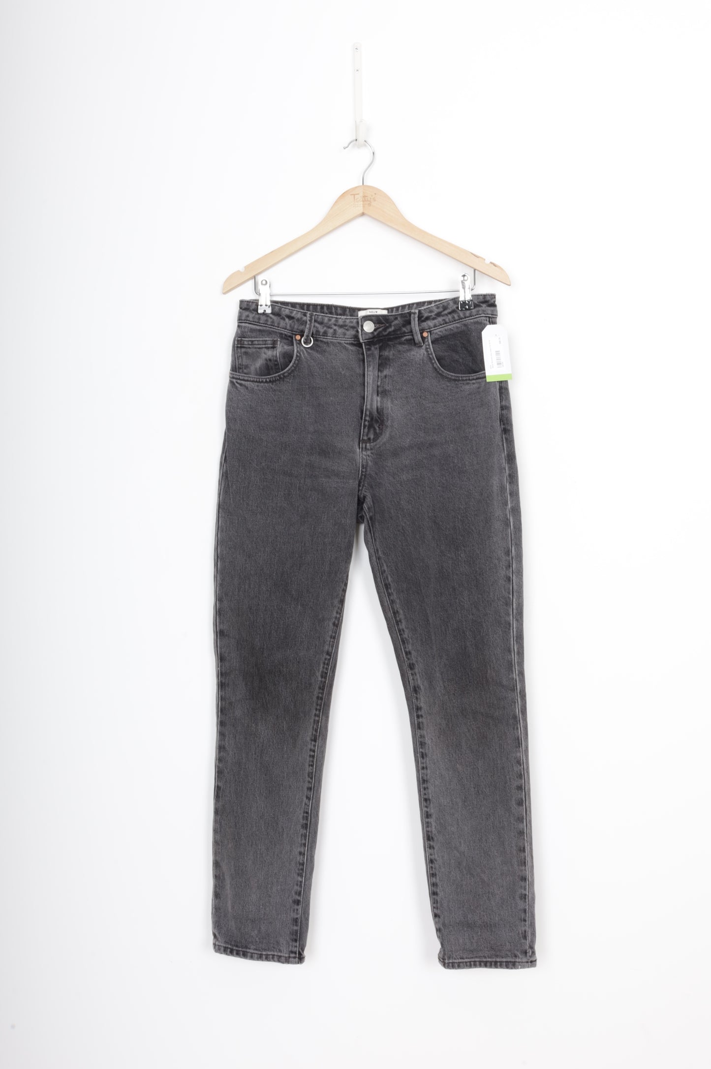 Neuw Womens Grey Jeans Size W 30