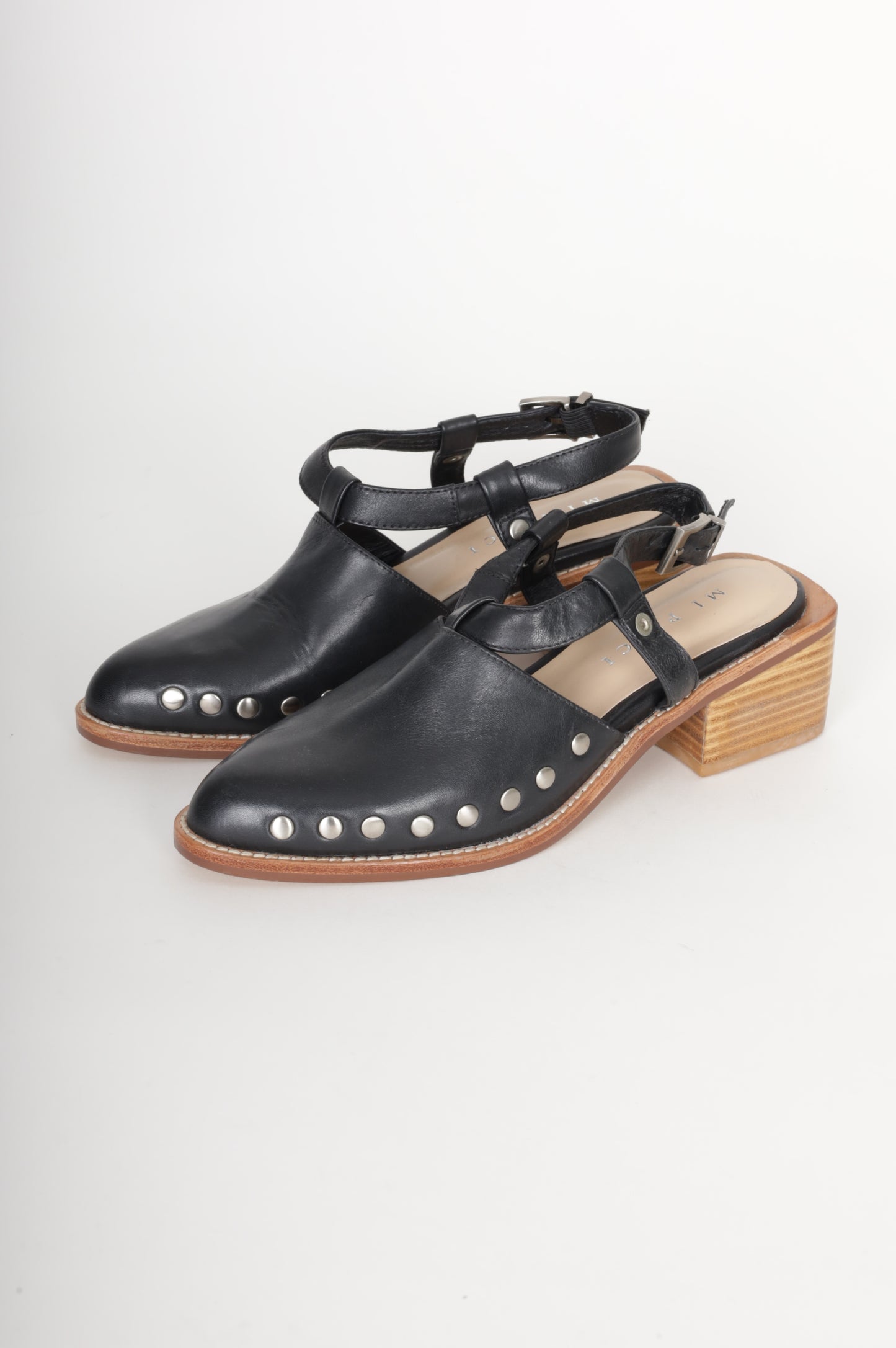 Mi Piaci Womens Black Shoes Size EU 37