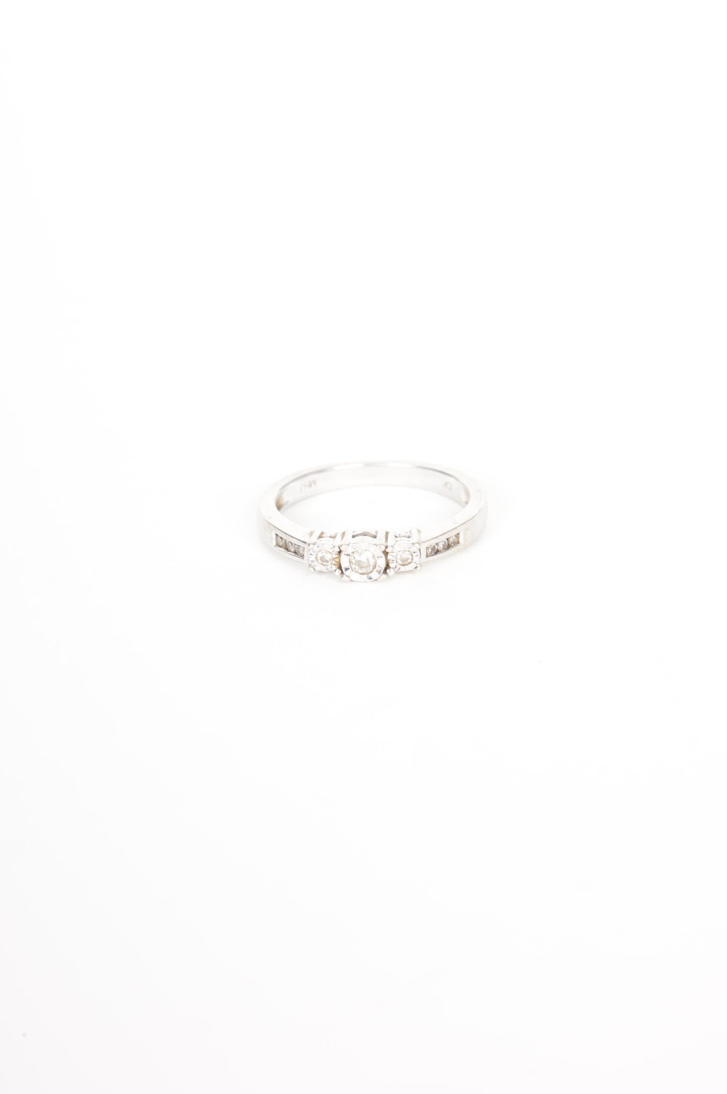 Michael Hill Womens Silver Ring Size 7.5