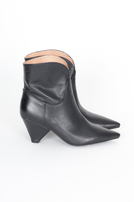 La Tribe Womens Black Boots  Size EU 36