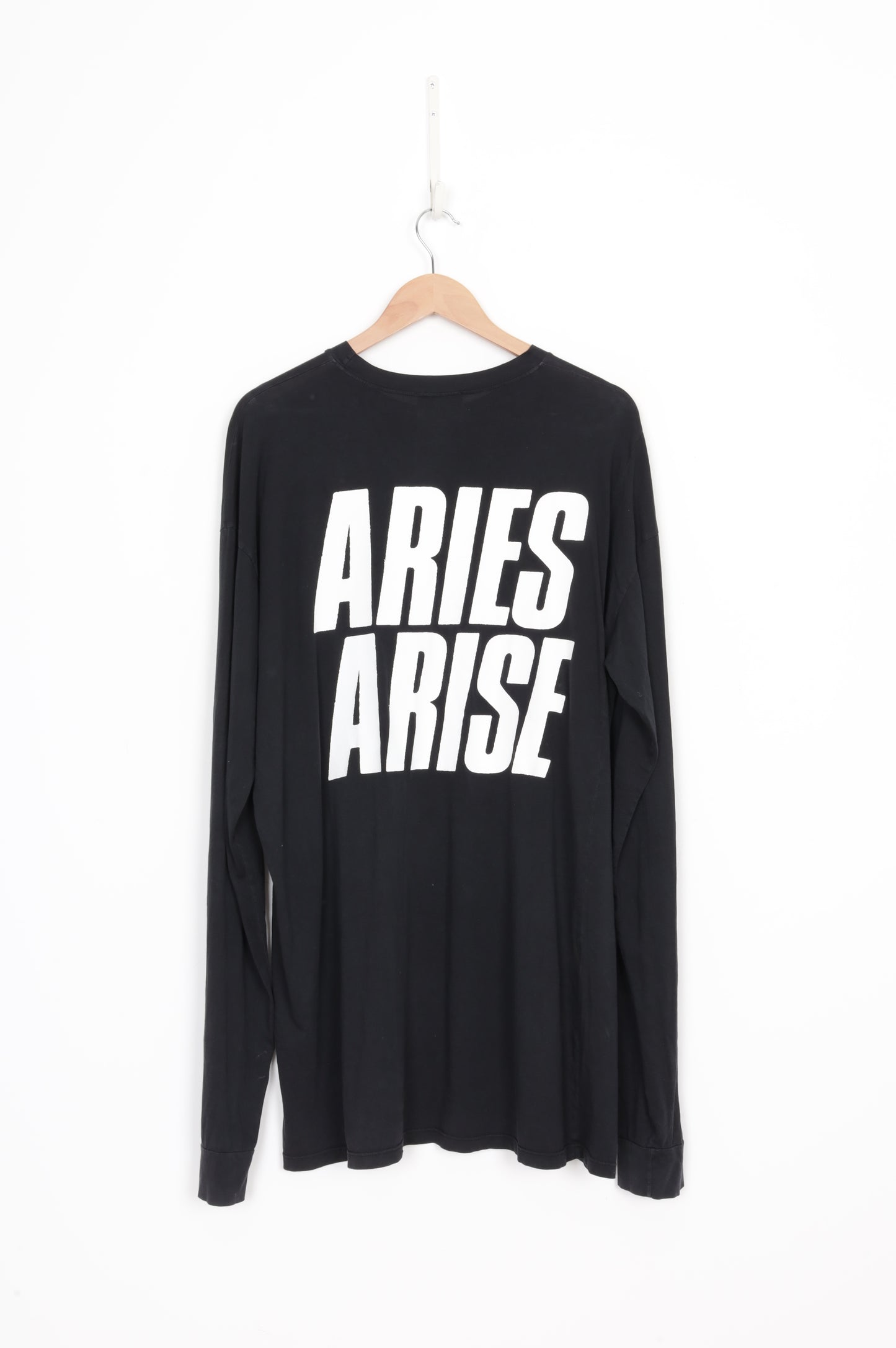 Aries Mens Black T-shirt Size 2