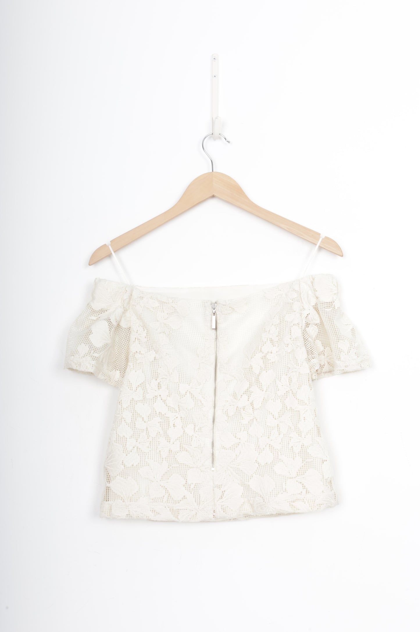 Veronika Maine Womens Cream Top Size 8