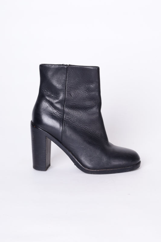 Country Road Womens Black Boots  Size EU 35