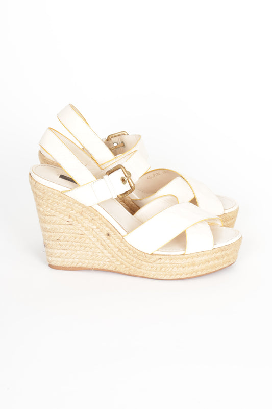 Louis Vuitton Womens Cream Heels Size EU 39