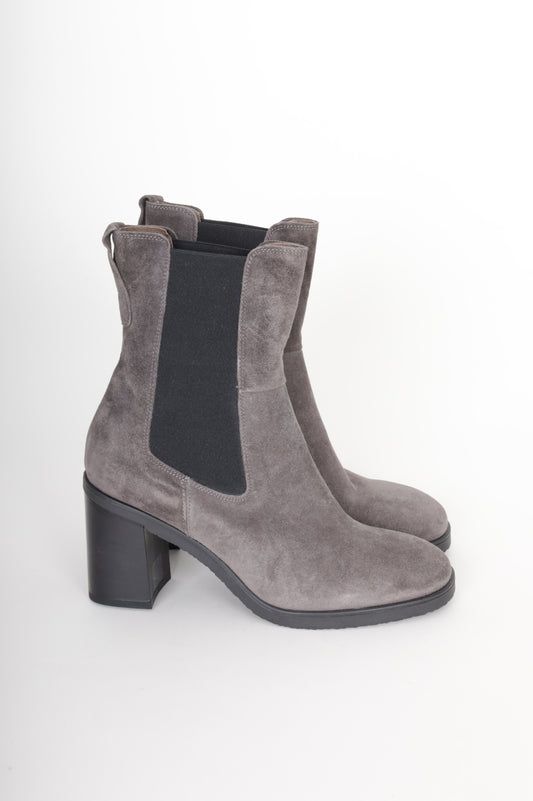 Ilenia P Womens Grey Boots  Size EU 40