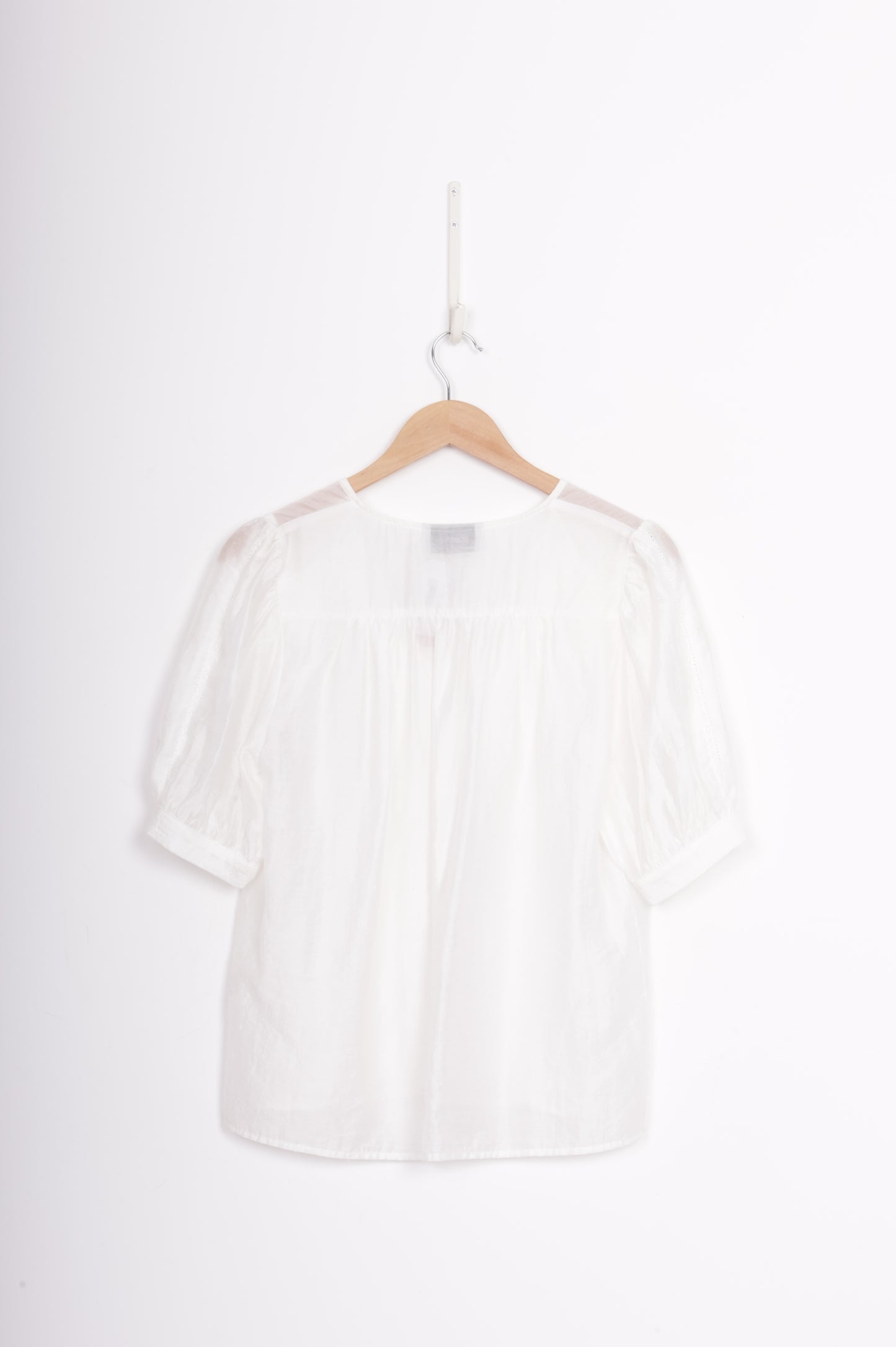 Esmaee Womens White Shirt Size XS